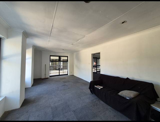 87M² OFFICE TO LET IN MELVILLE